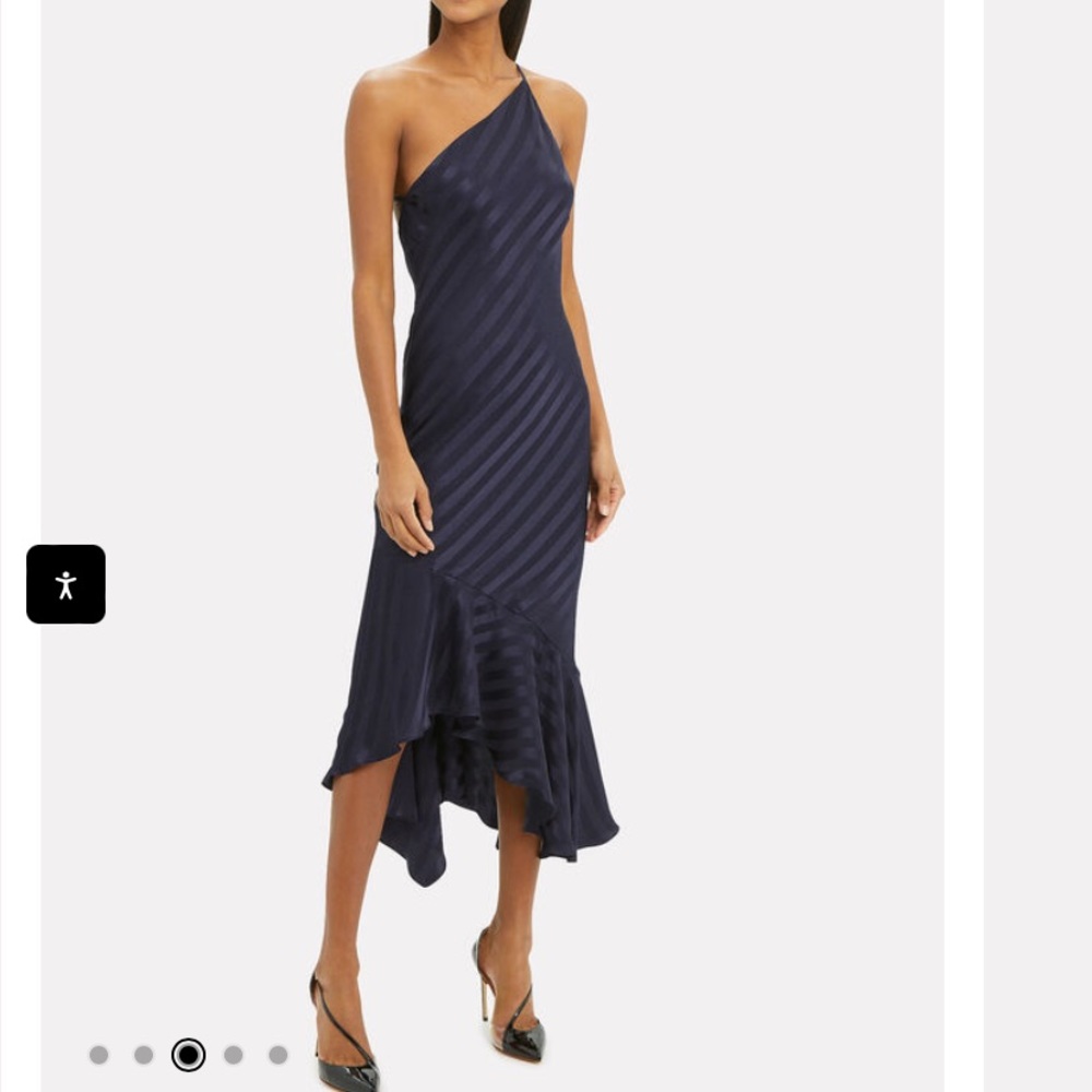 Michelle Mason
One shoulder silk dress